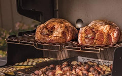 SmokeCraft: Genesis E-435 Liquid Propane Gas Grill, Black