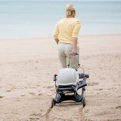 SmokeCraft: Q Portable Cart, 28.2" x 21" x 25", Black