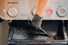 SmokeCraft: Genesis E-435 Liquid Propane Gas Grill, Black