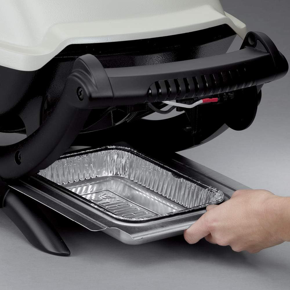SmokeCraft:  Q1000 Liquid Propane Grill, Chrome