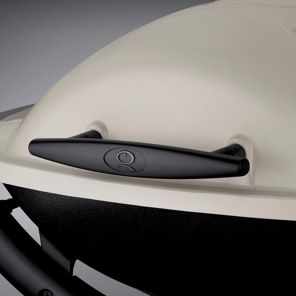 SmokeCraft:  Q1000 Liquid Propane Grill, Chrome