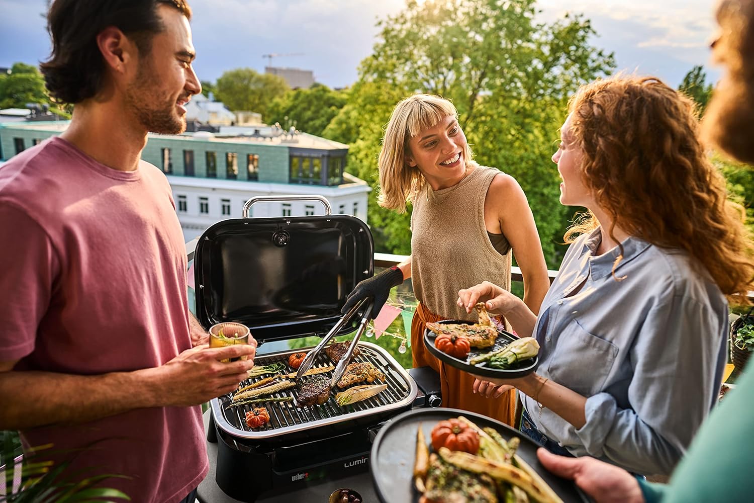 SmokeCraft: Lumin Compact Outdoor Electric Barbecue Grill, Black - Great Small Spaces such as Patios, Balconies, and Decks, Portable and Convenient