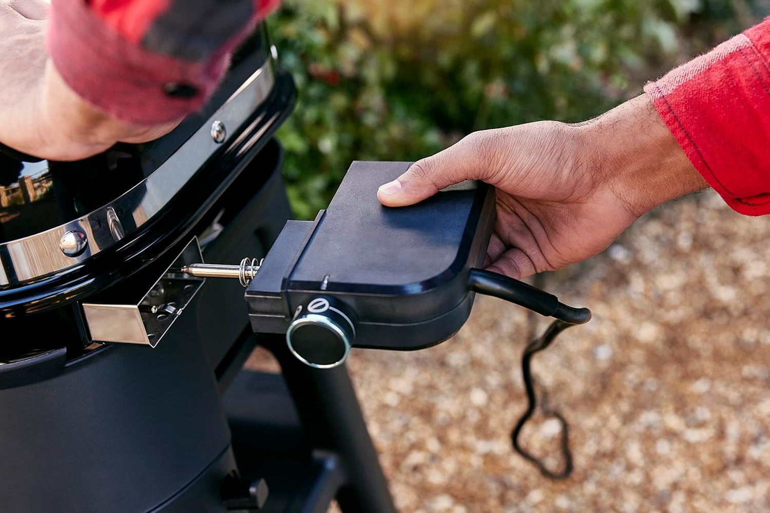 SmokeCraft: Lumin Compact Outdoor Electric Barbecue Grill, Black - Great Small Spaces such as Patios, Balconies, and Decks, Portable and Convenient